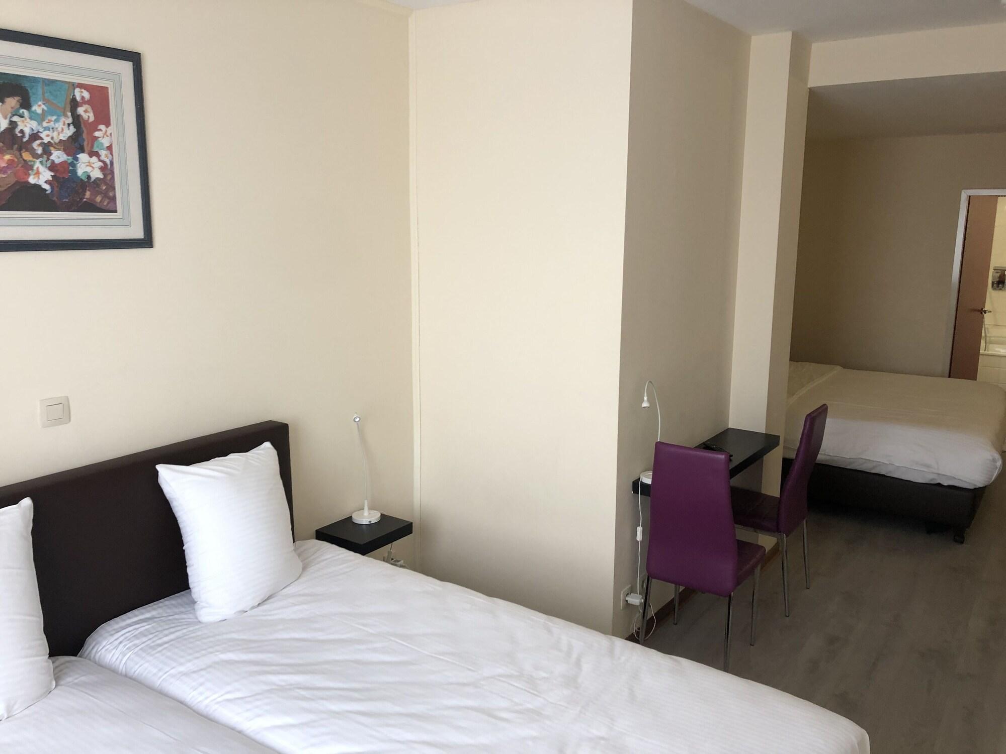 Slina Hotel Brussels Sint-Jans-Molenbeek Exterior photo