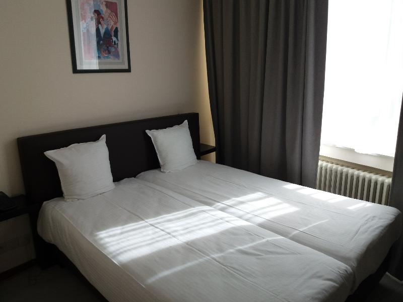 Slina Hotel Brussels Sint-Jans-Molenbeek Exterior photo